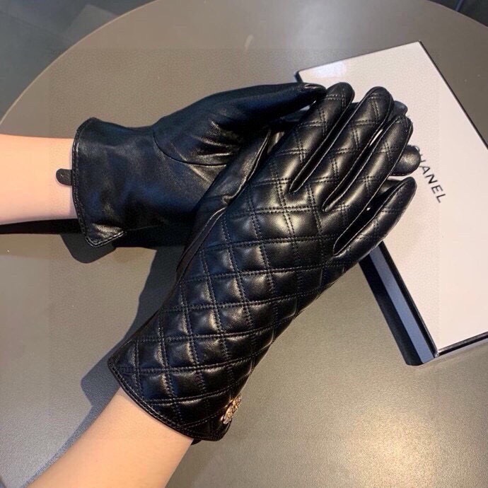 Chanel Gloves M L 091086